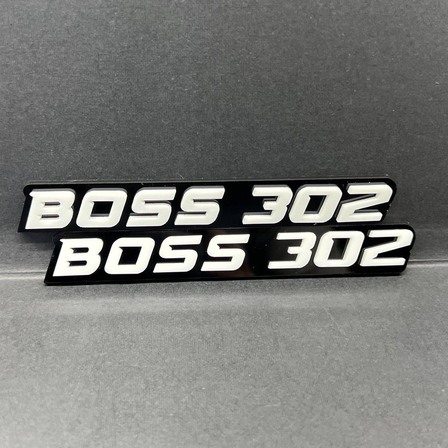 2PCS BOSS 302 Emblems – Custom 3D Multicolor Fender & Trunk Badges