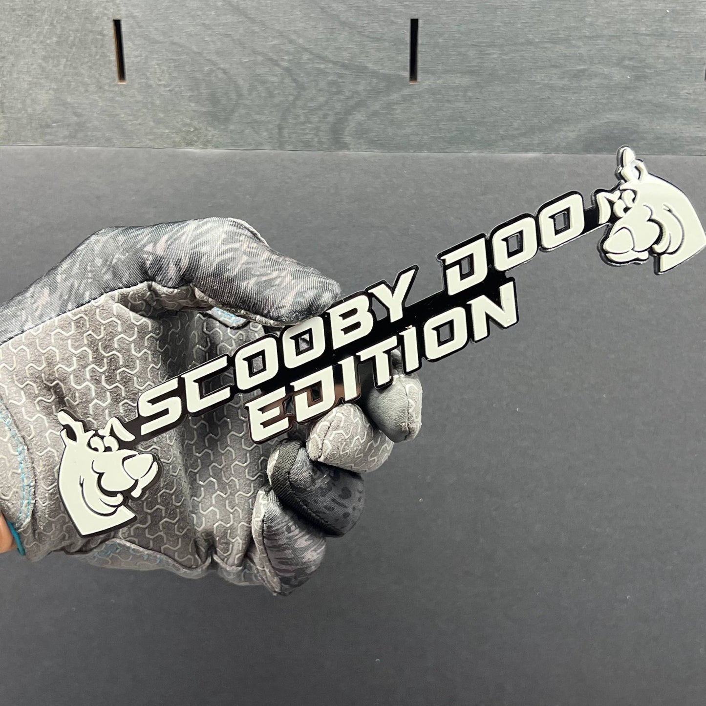 1PC Scooby Doo Edition Emblem – 3D Multicolor Acrylic Fender & Trunk Badge