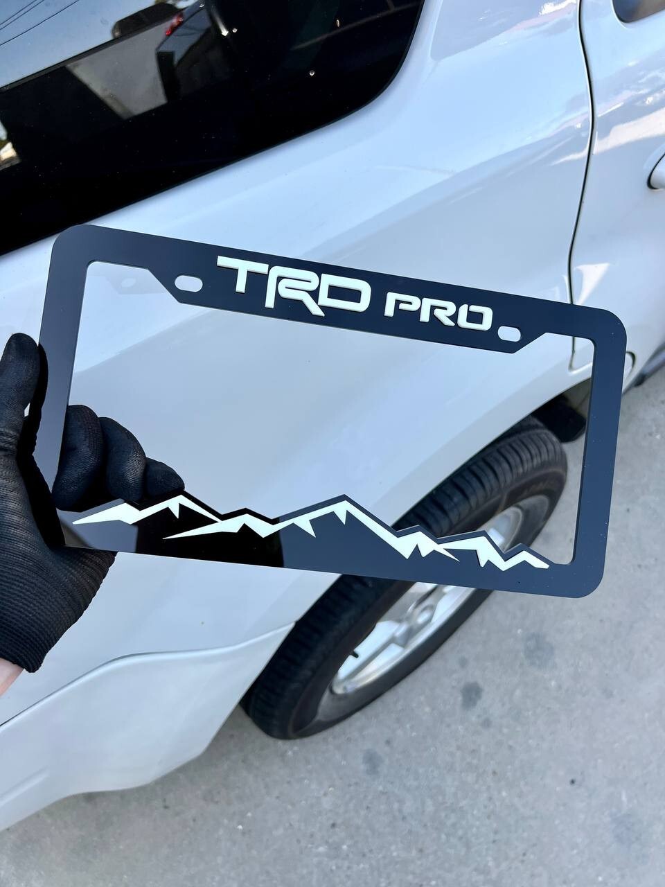 TRD PRO LICENSE PLATE FRAME TOYOTA ACCESSORY FRONT REAR TAG HOLDER PLATE COVER