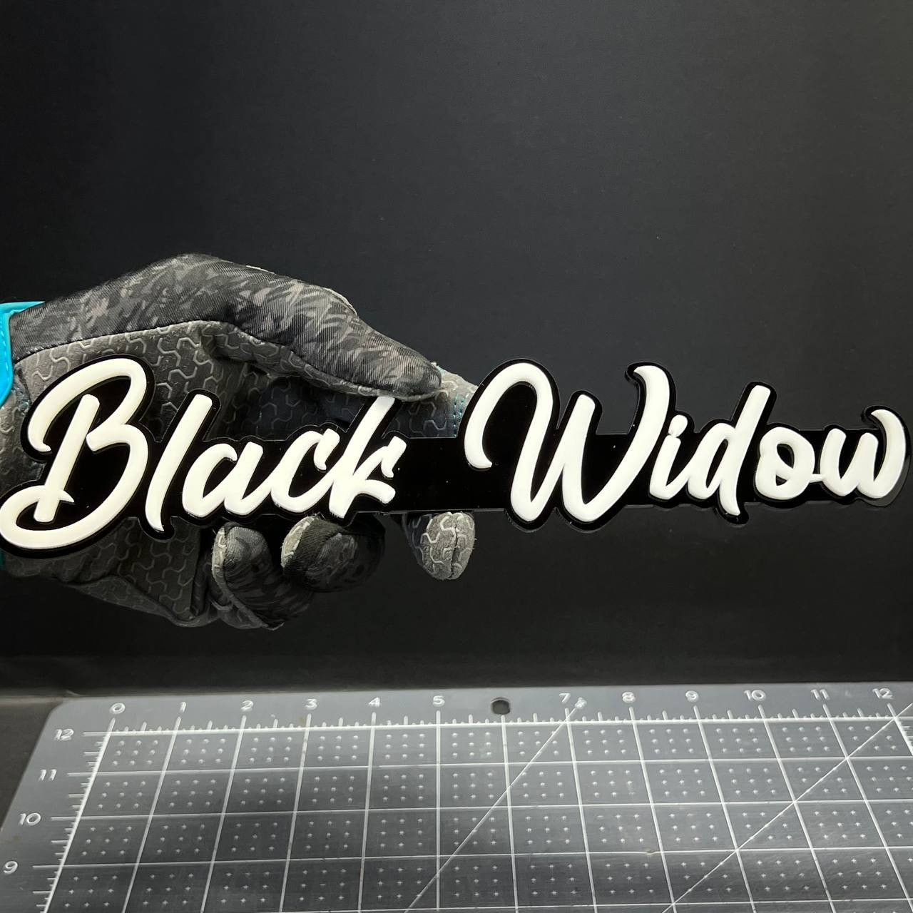 1pc Black Widow 3D Emblem Badge – Multicolor Acrylic Car Fender & Trunk Decal