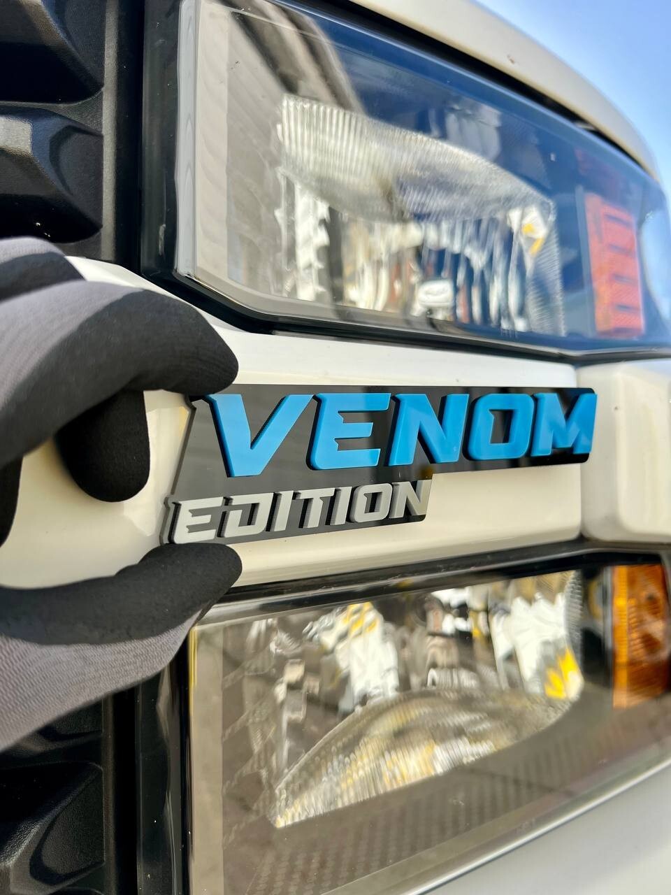 1pcs Venom Edition Emblem Car Badges Badass 3D Sticker Decal Multicolor