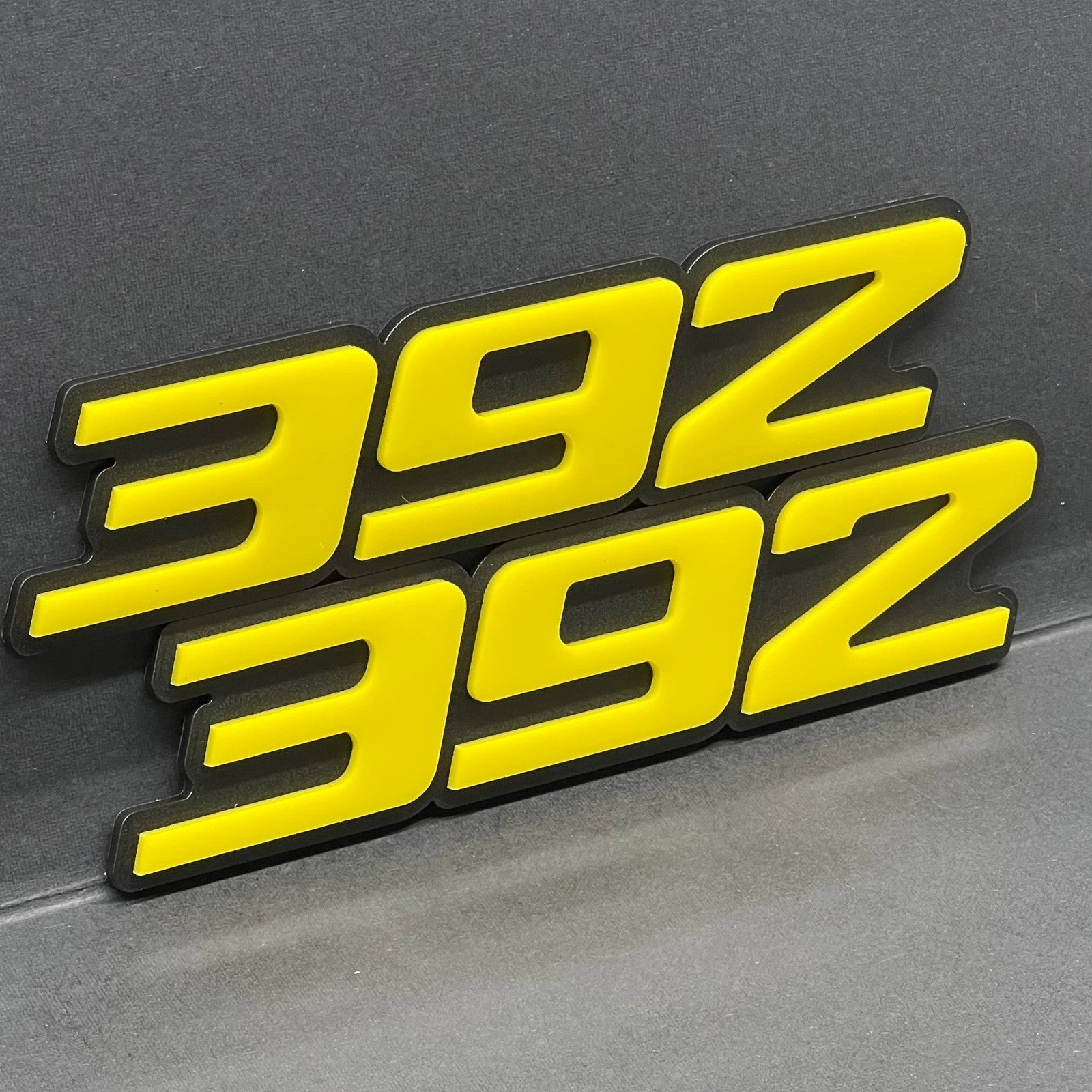 392 Multicolor 3D Acrylic Emblems – Muscle Car Engine Fender Badge Set