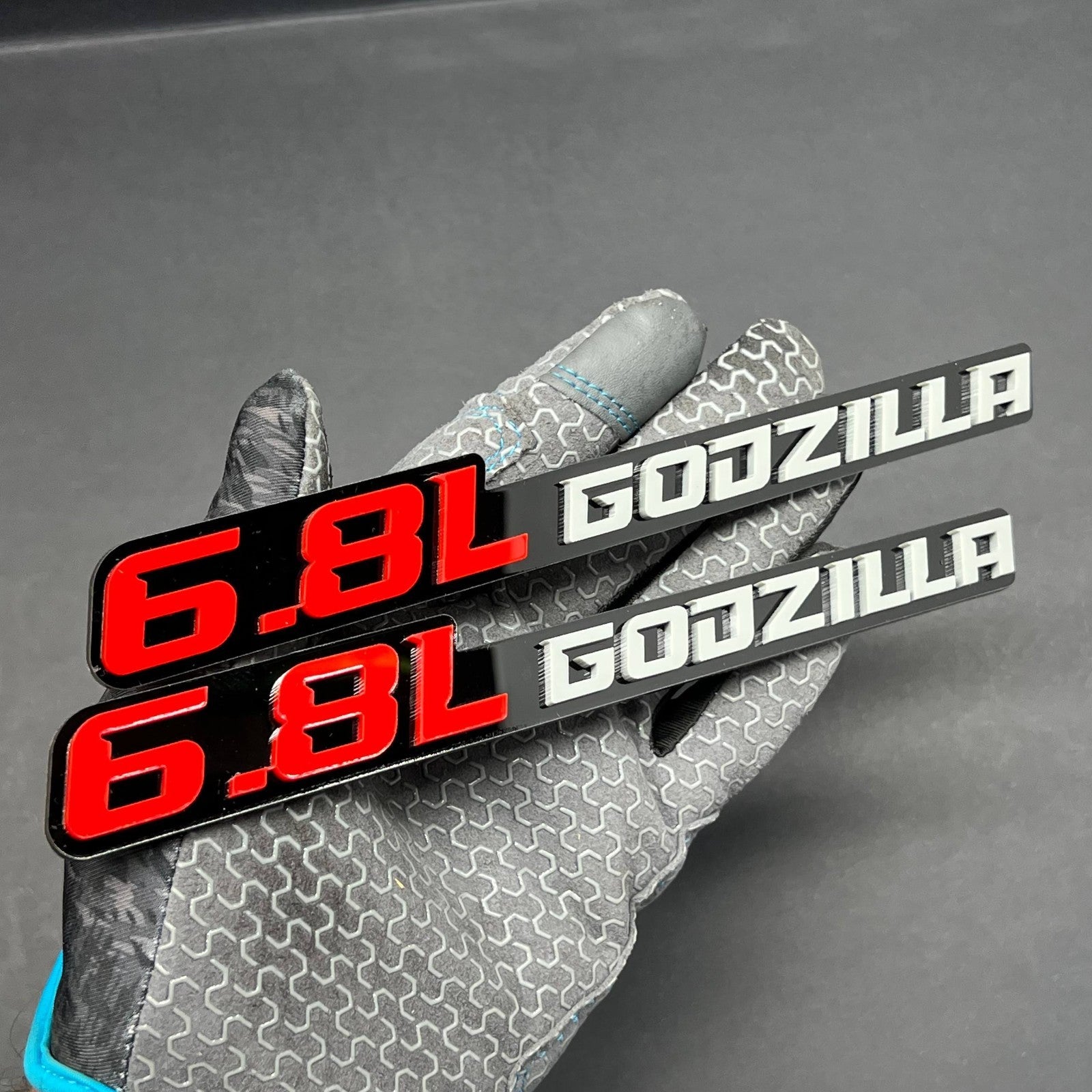 2PCS 3D GODZILLA Emblems – Durable Fender Badges for Ford 6.8L Engine Vehicles