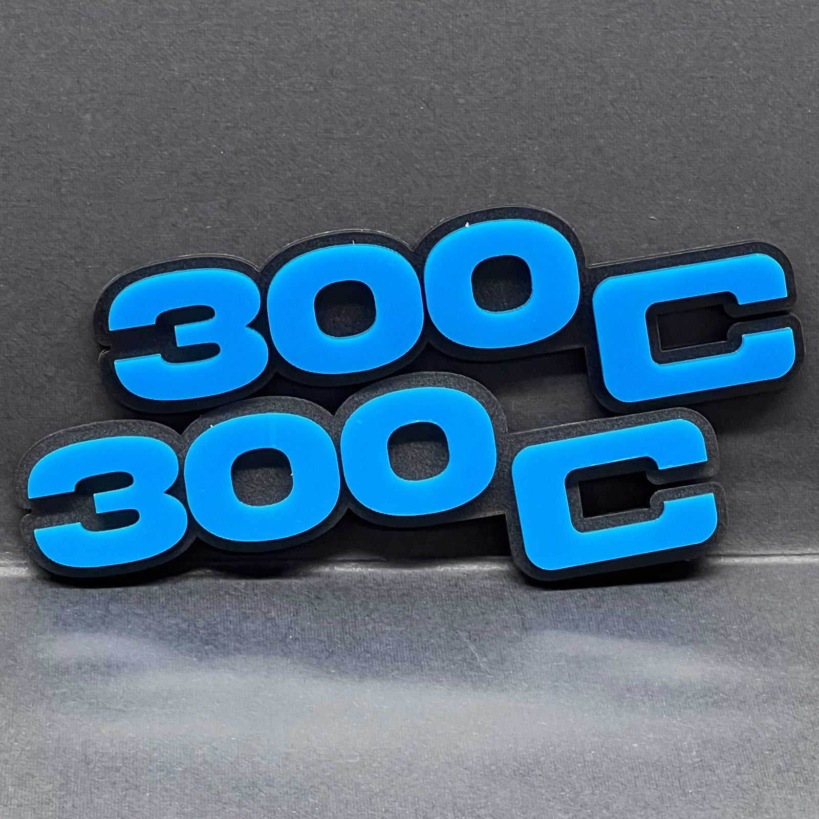 2PCS 300C 3D Emblems – Fender Exterior Badges for Chrysler Car & SUV