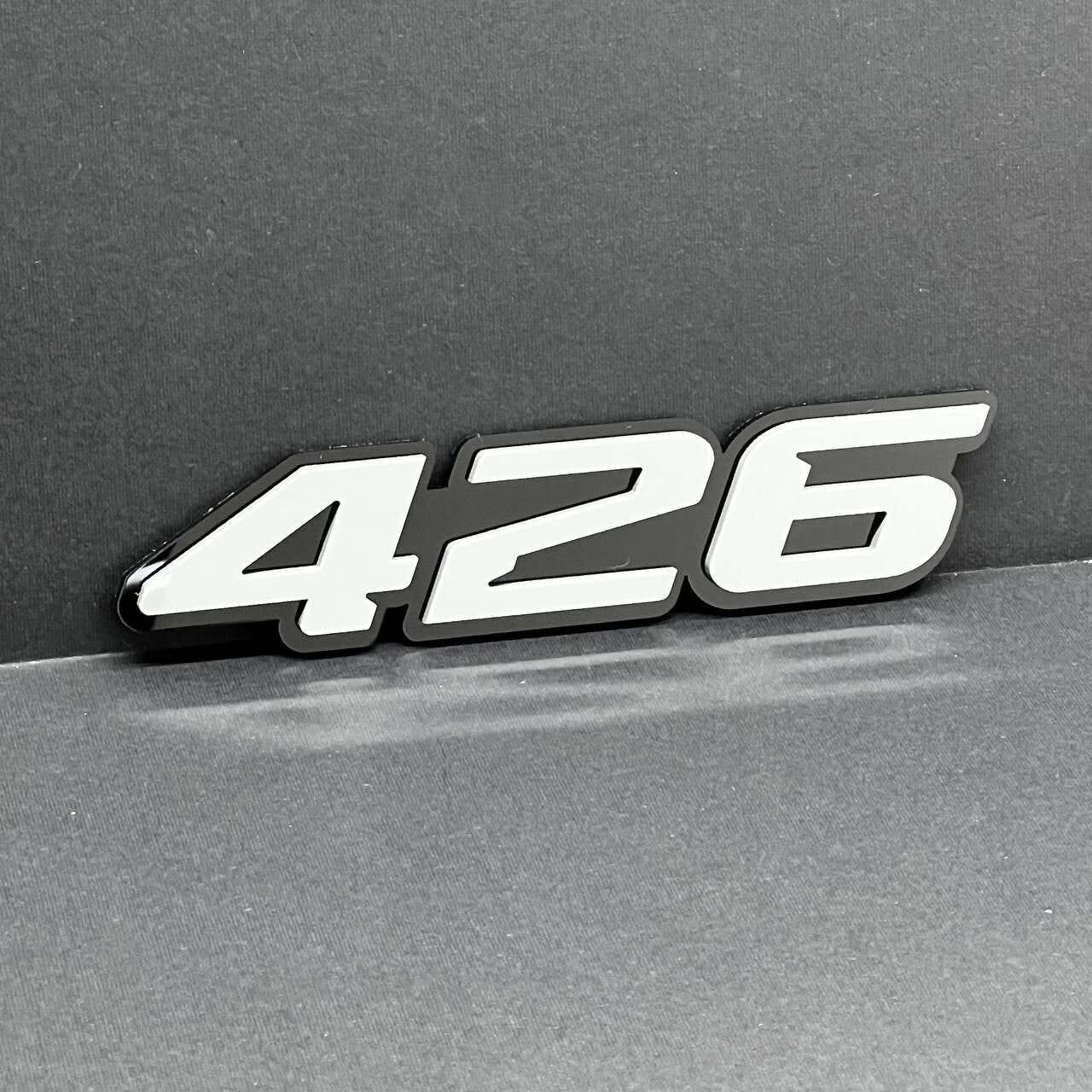 2x White black 426 Hemi Emblems 426 Side Fender Badge 3D for 426 Emblem