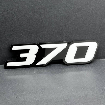 2x White black 370 Hemi Emblems 370 Side Fender Badge 3D for 370 Emblem