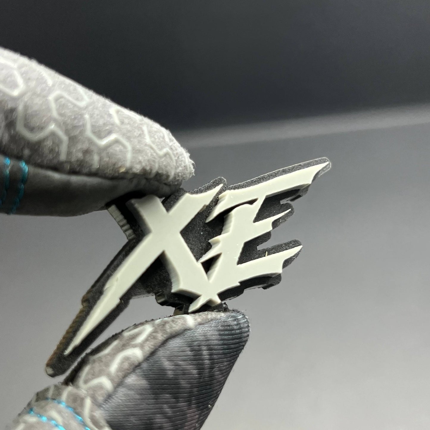 1pc XE Multicolor 3D Car Emblem – Durable Acrylic Fender & Trunk Decal