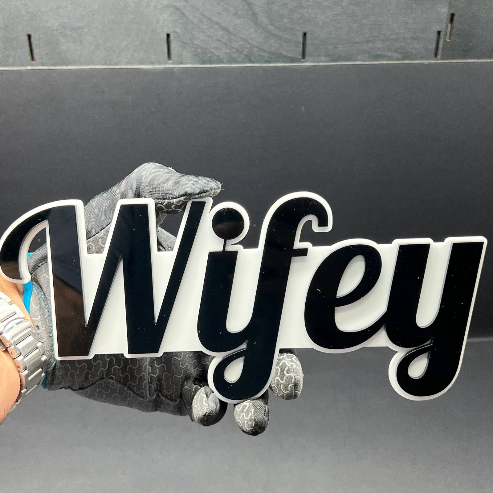 1PCS WIFEY Emblem – Durable 3D Multicolor Acrylic Car & SUV Fender Badge