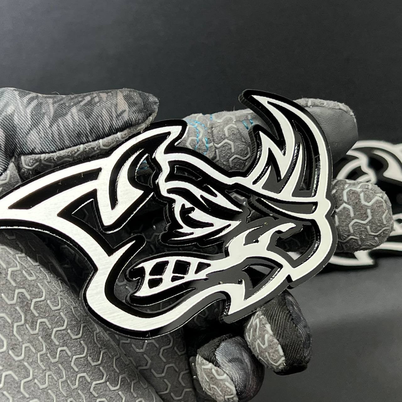 Rhino Badges – 2PCS Angry 3D Emblems for Car Truck Fender Decal