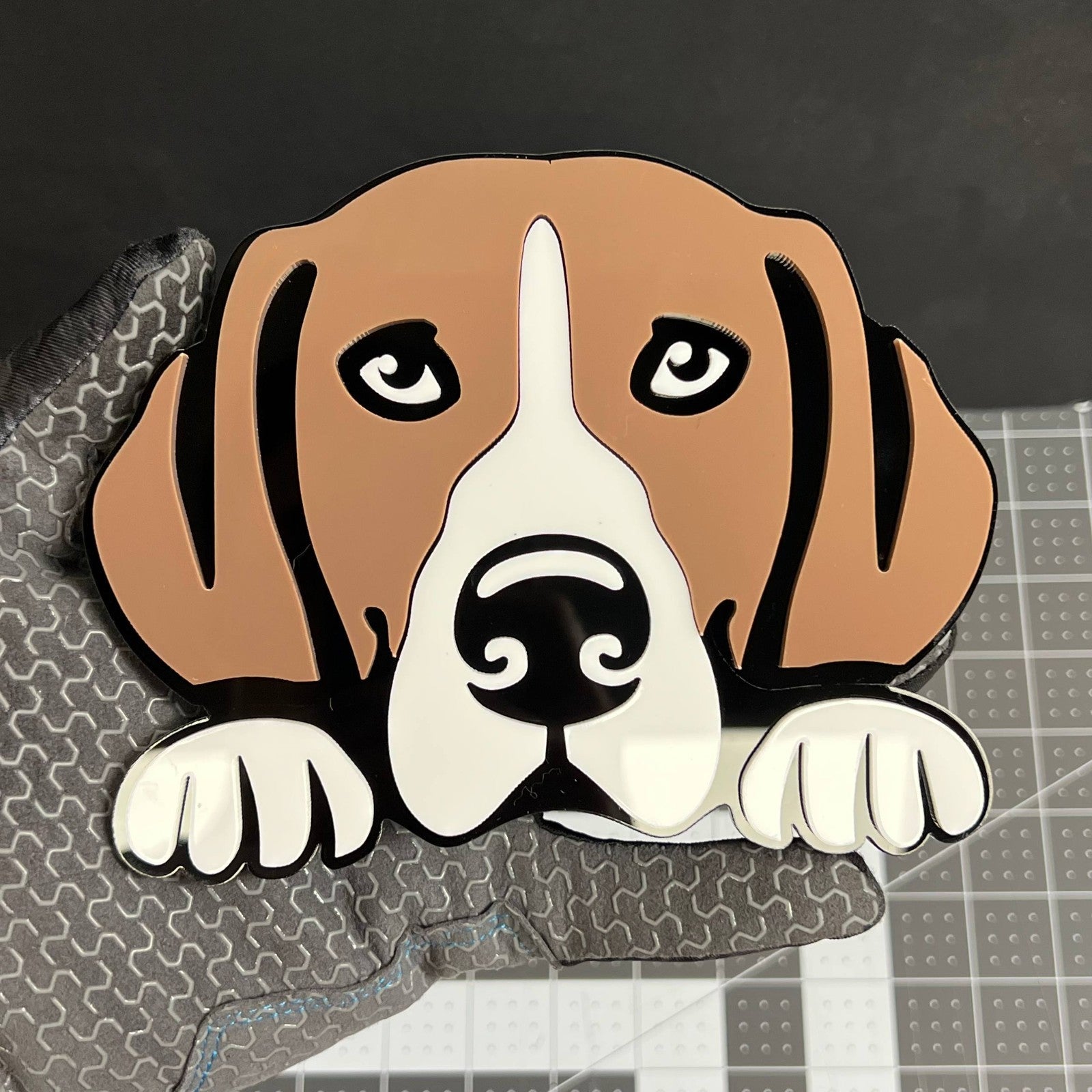 1PCS BEAGLE Emblem – Durable 3D Multicolor Acrylic Dog Lover Car Badge