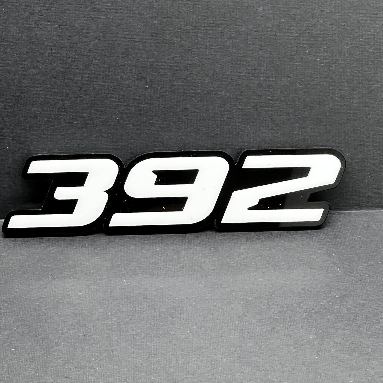 2x White black 392 Hemi Emblems 392 Side Fender Badge 3D for 392 Emblem