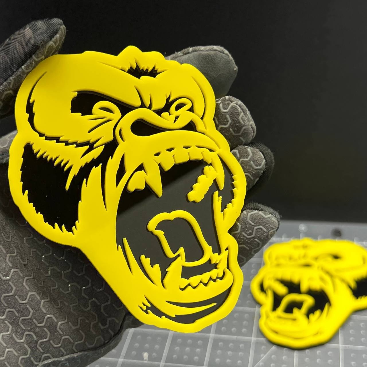 2PCS Gorilla Emblem Badges – 3D Angry Car & Truck Fender Decal Stickers