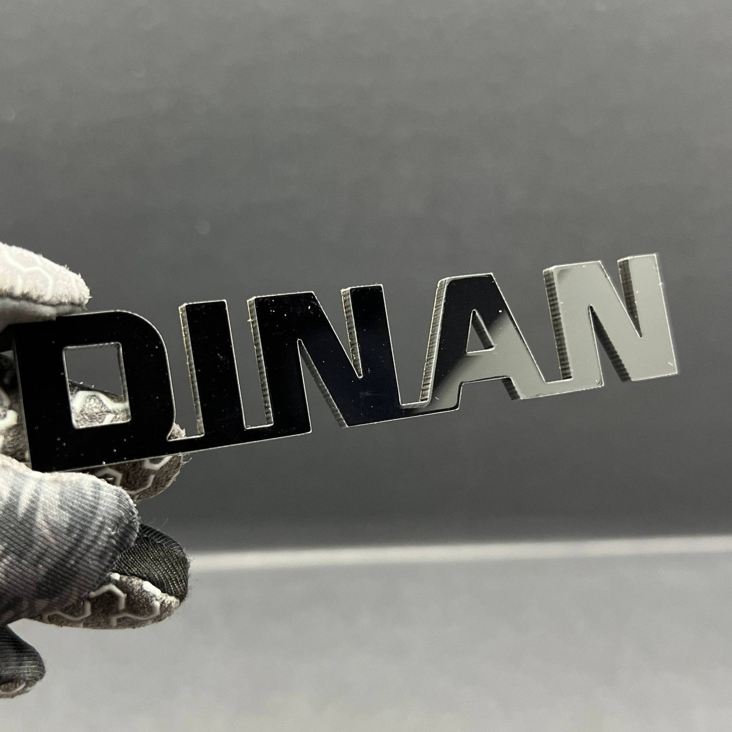 1pc DINAN Multicolor 3D Car Emblem – Easy Install Acrylic Trunk & Fender Sticker