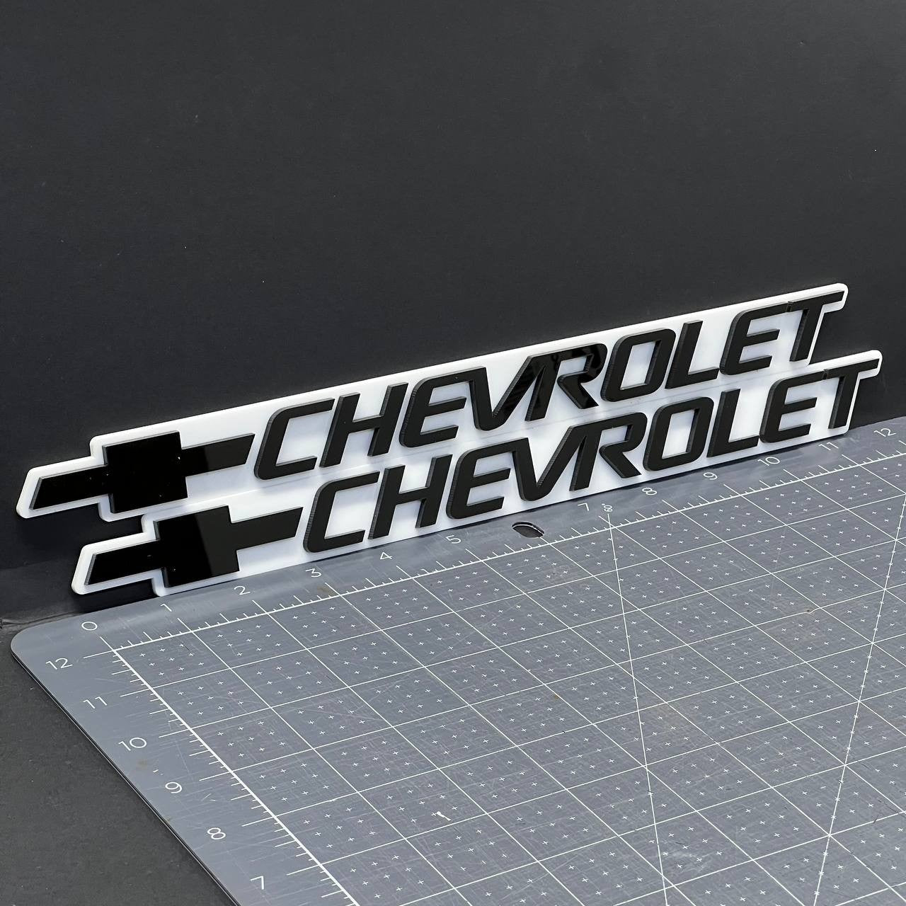 2PCS Chevrolet Emblem Badge – White & Black 3D Car Fender & Trunk Decals