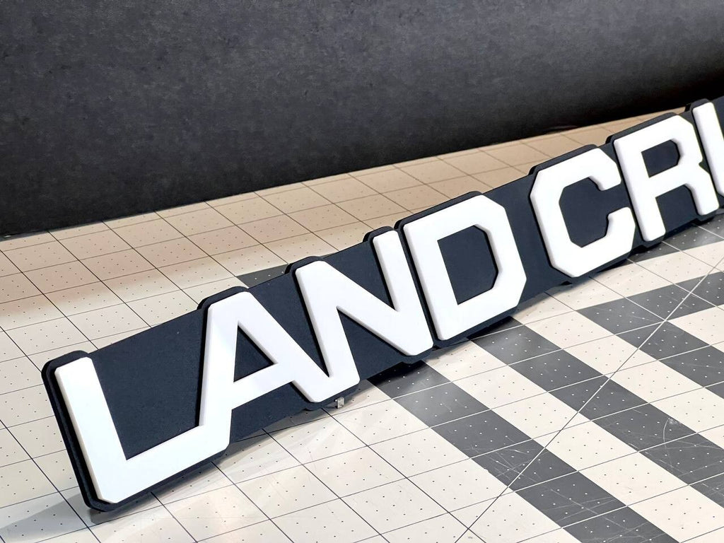 1pcs Toyota Land Cruiser Front Grill Emblem/Badge multicolor