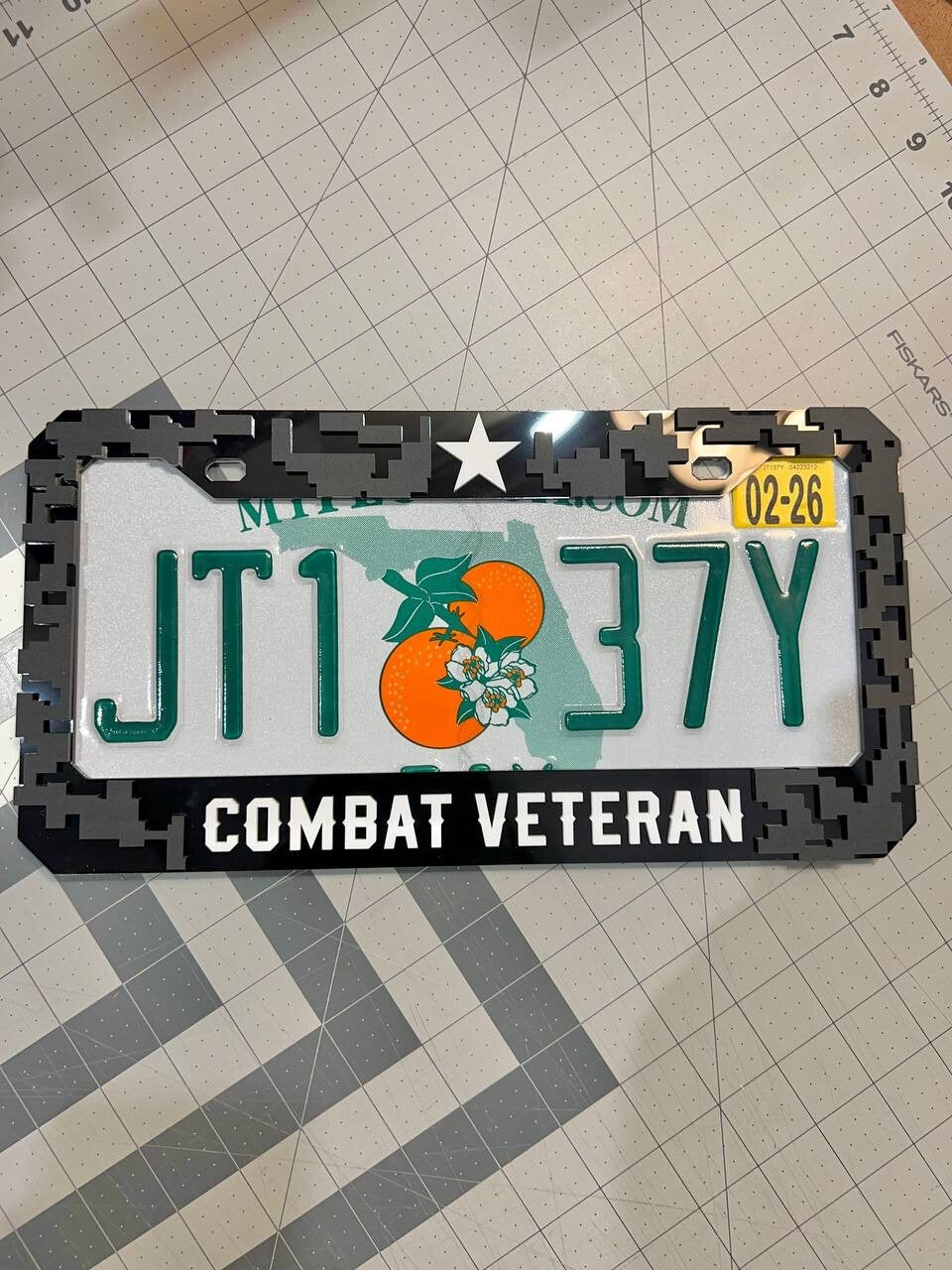 COMBAT VETERAN Black License Plate Frame Cover, Frame, car frame