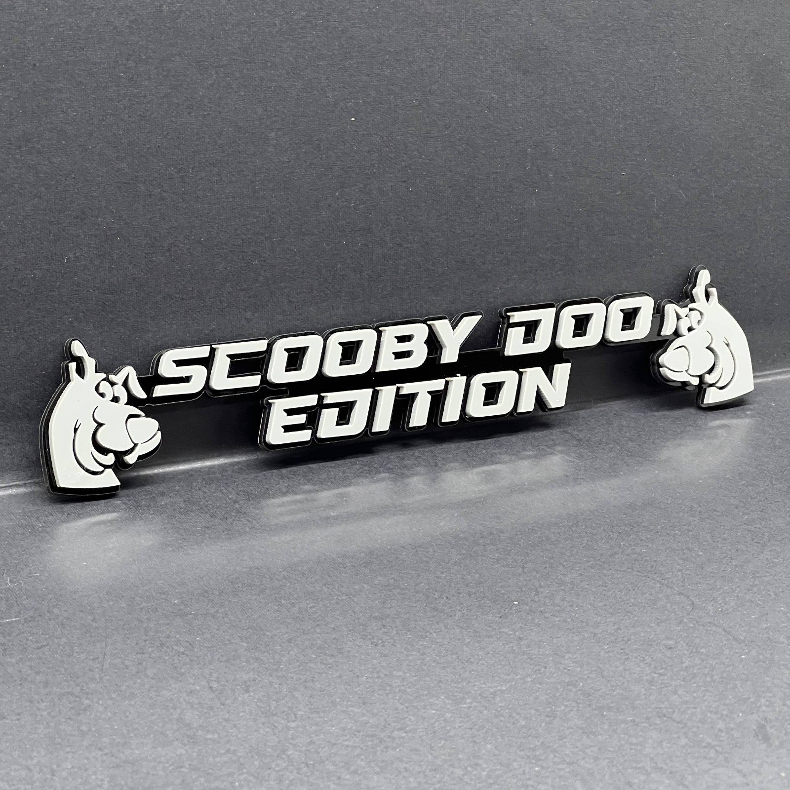 1PC Scooby Doo Edition Emblem – 3D Multicolor Acrylic Fender & Trunk Badge