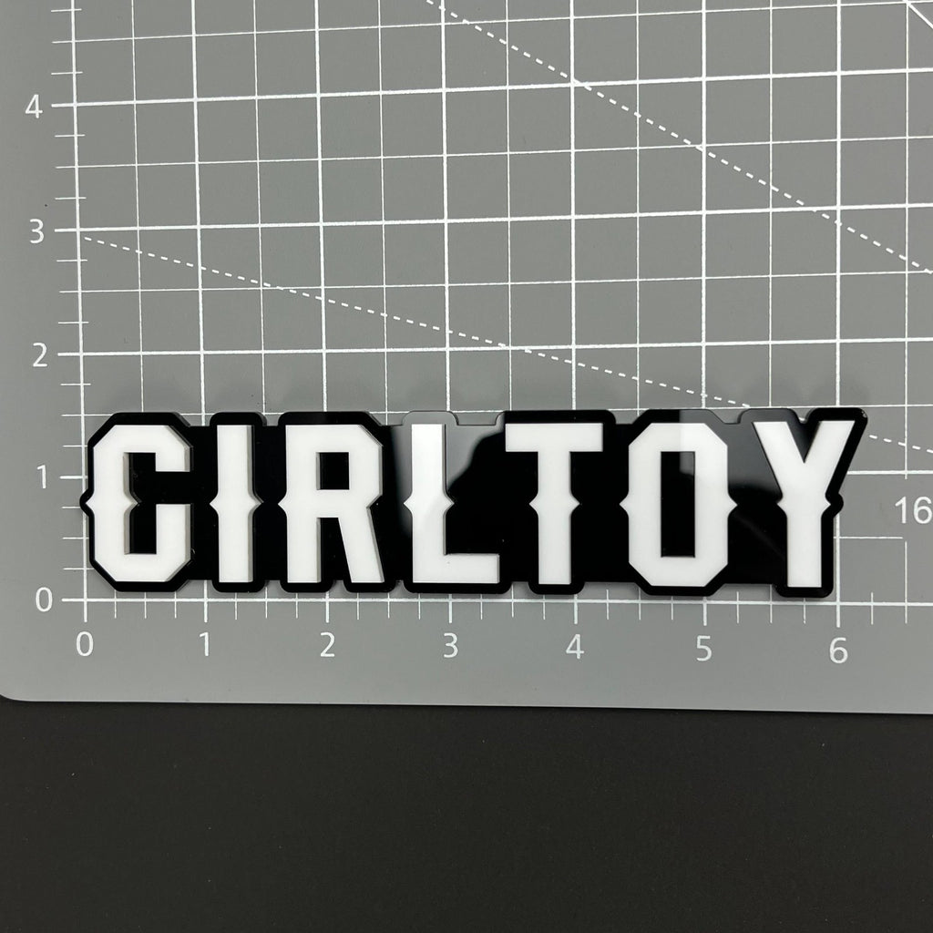 1PCS GIRLTOY Emblem Badge – 3D Acrylic Car Truck Fender Tailgate Trunk Decal
