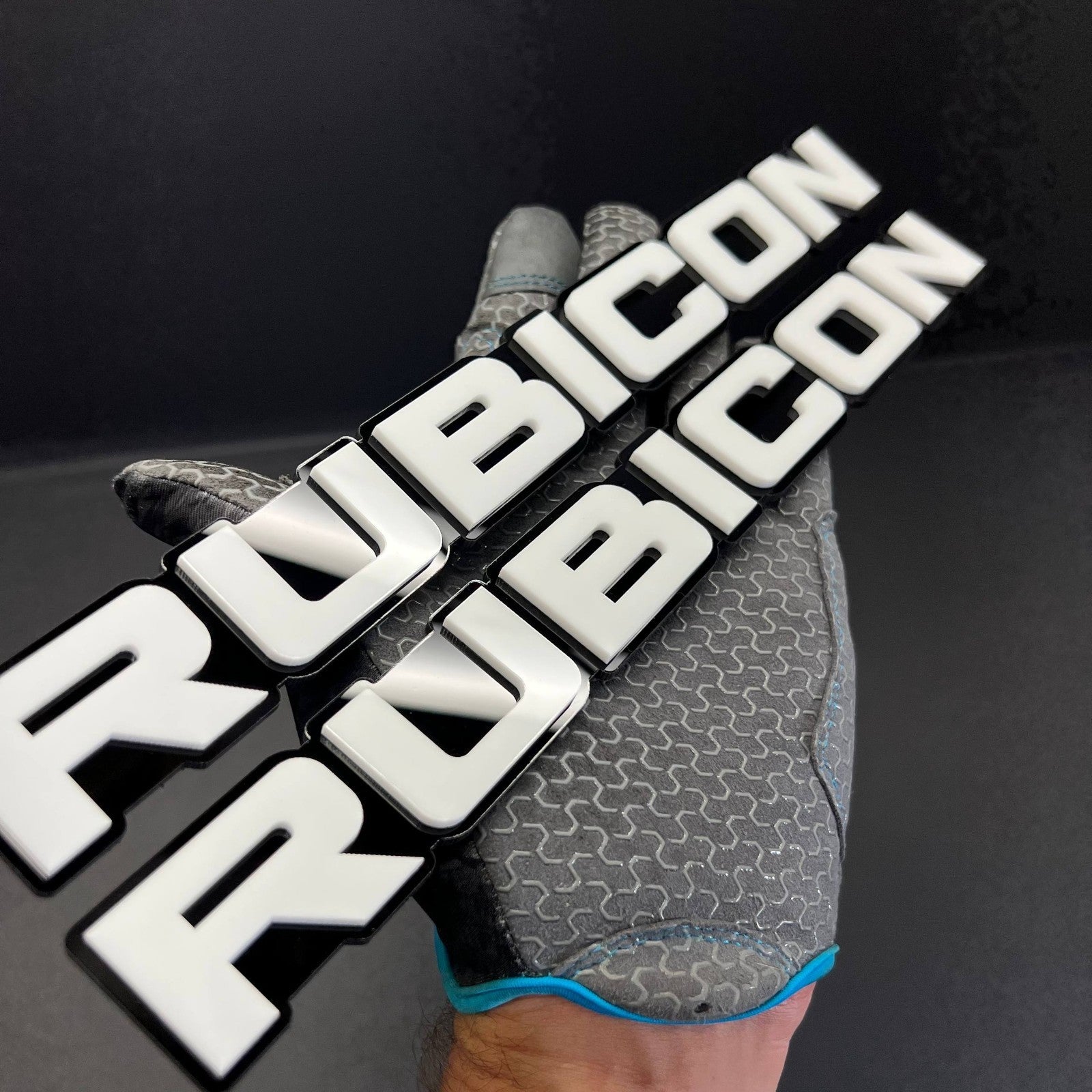 RUBICON 3D Emblem Set – 2PCS Acrylic Fender Badges for Jeep & SUV Exterior
