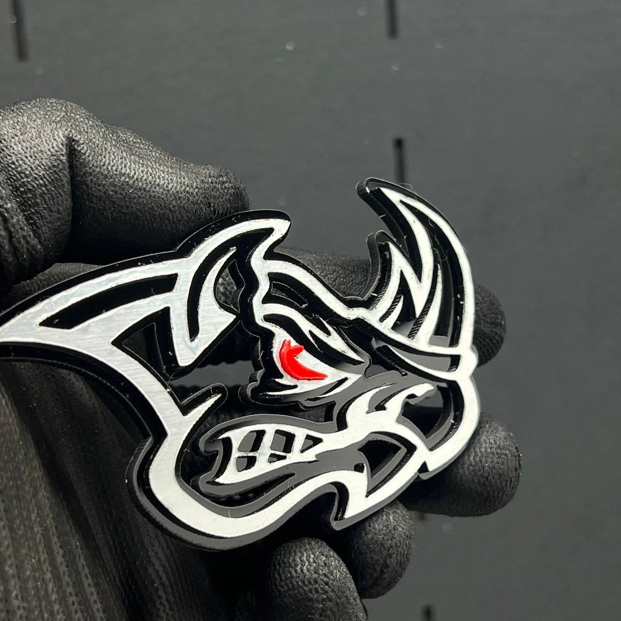 2PCS Rhino Red Eye Emblems – Angry Aggressive 3D Fender Car & Truck Badges