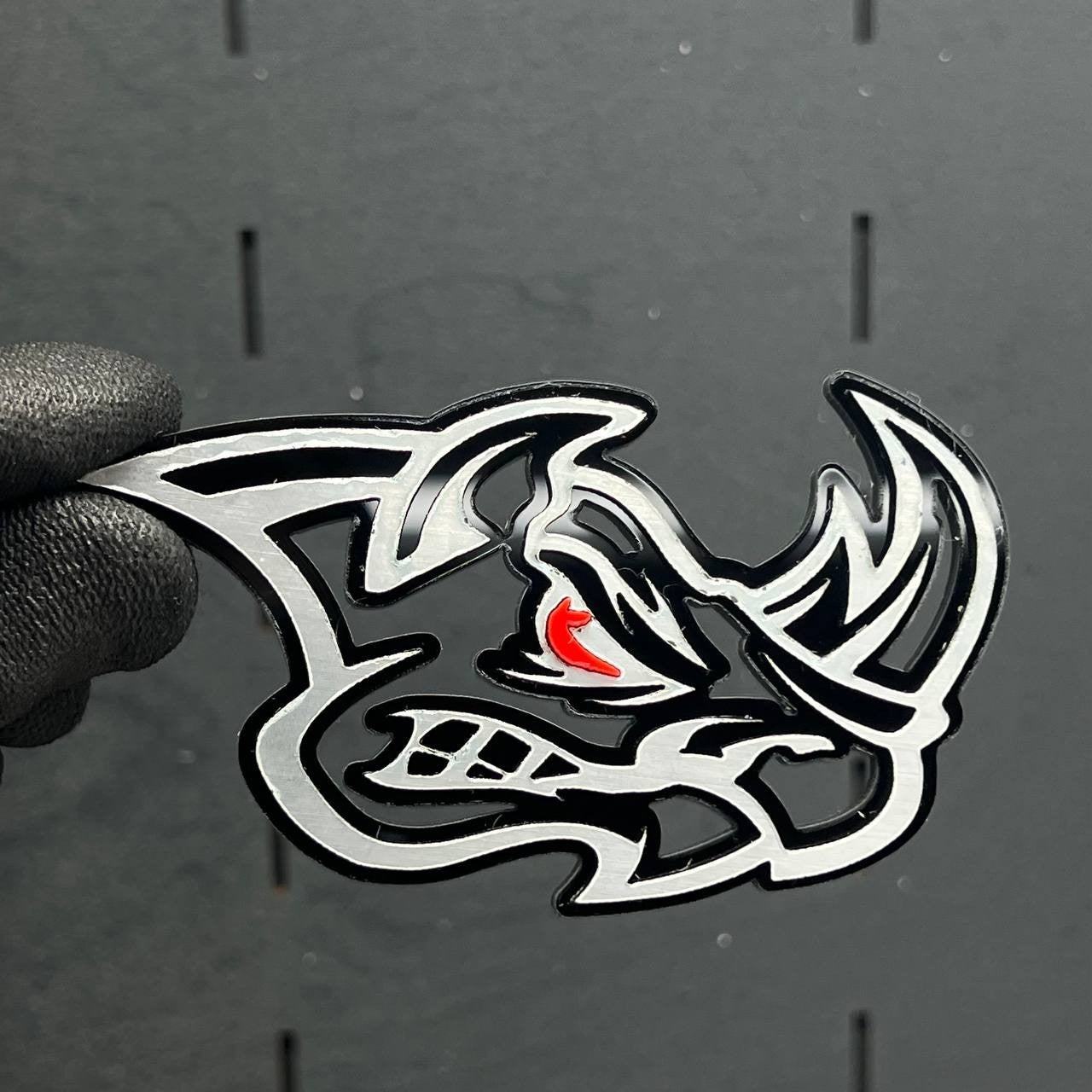 2PCS Rhino Red Eye Emblems – Angry Aggressive 3D Fender Car & Truck Badges