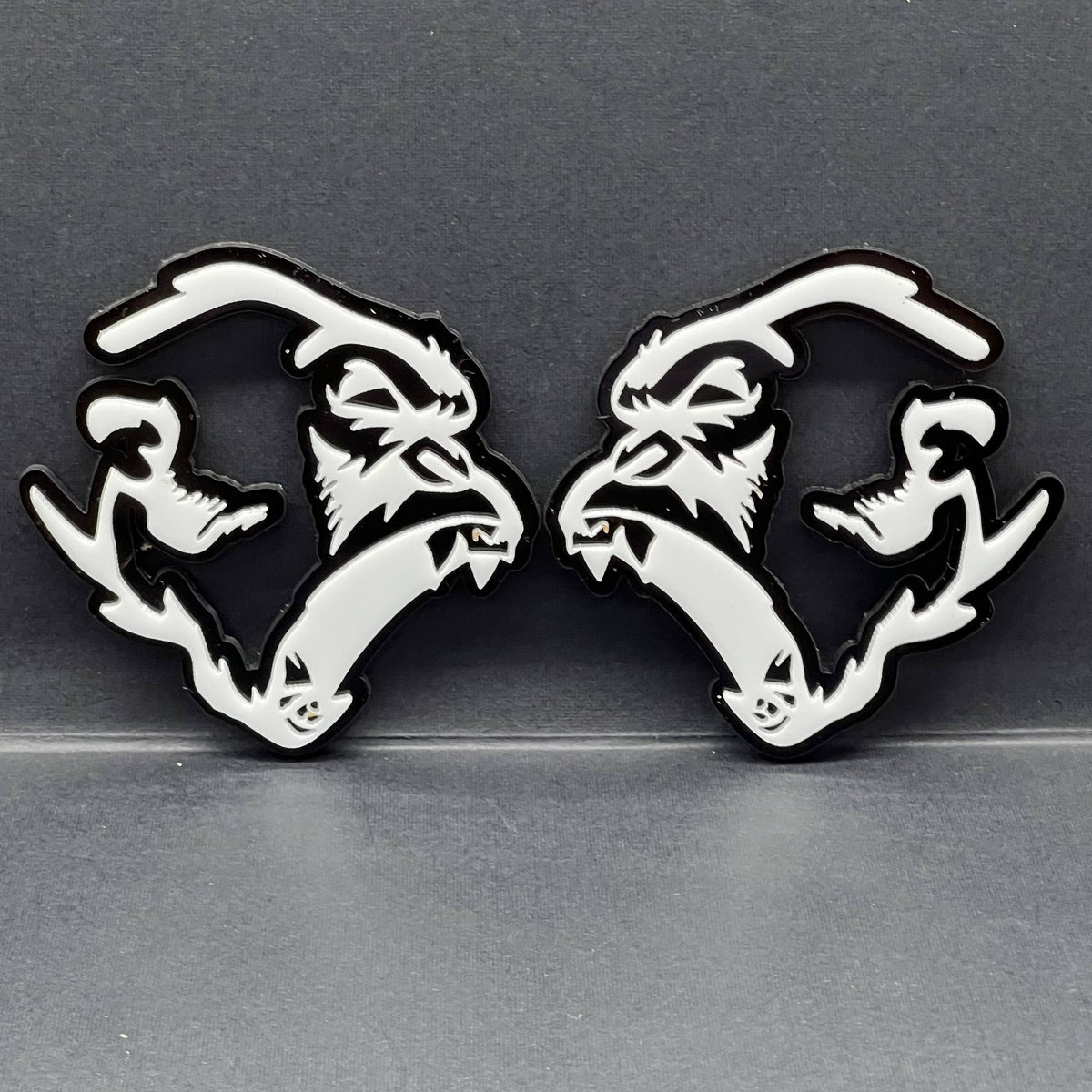 2PCS Gorilla Emblem Badges – Aggressive 3D Acrylic Car & SUV Fender Decals