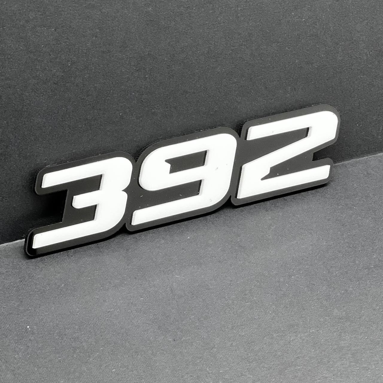 2x White black 392 Hemi Emblems 392 Side Fender Badge 3D for 392 Emblem