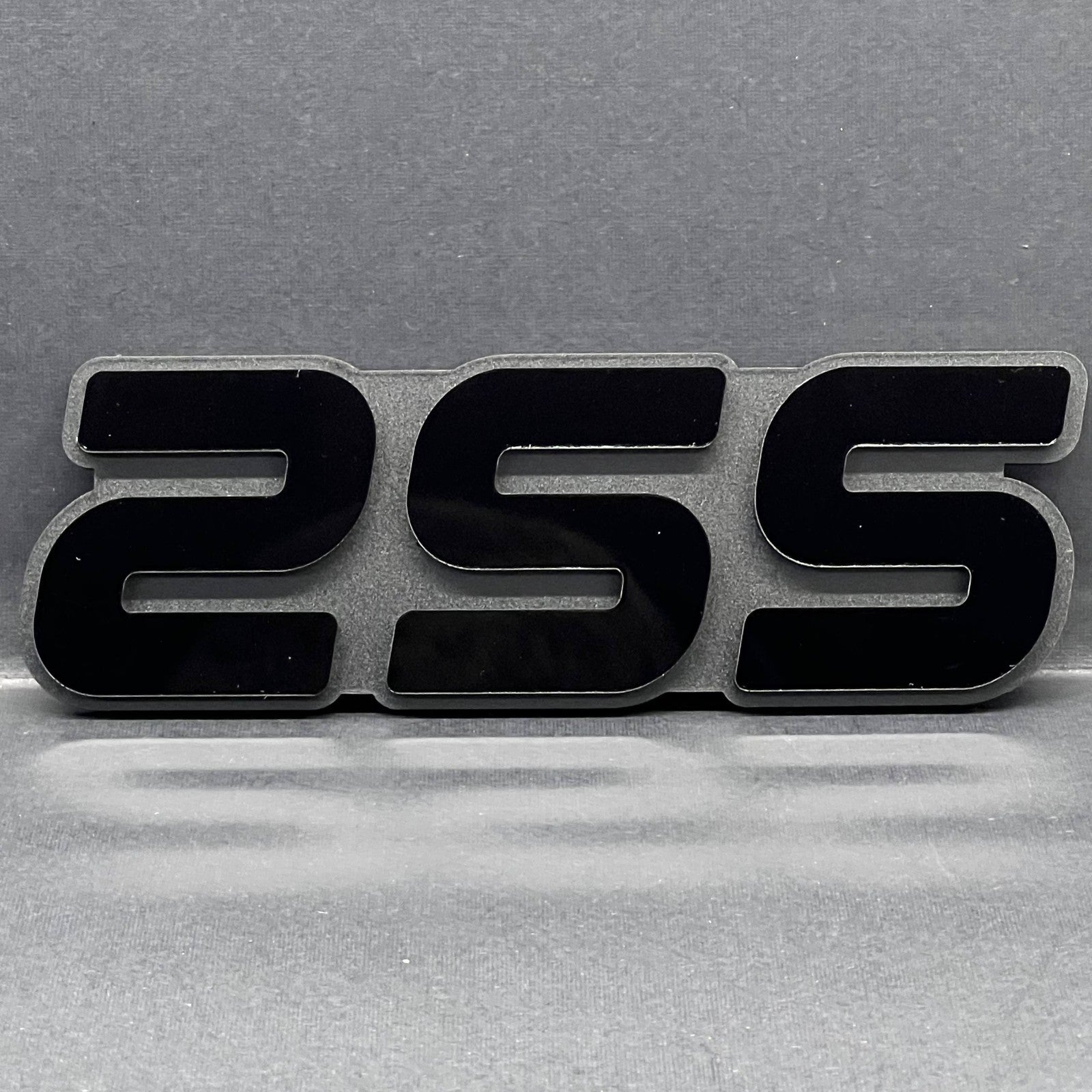 2SS Multicolor 3D Car Emblem – Durable Acrylic Fender & Trunk Decal 1pc