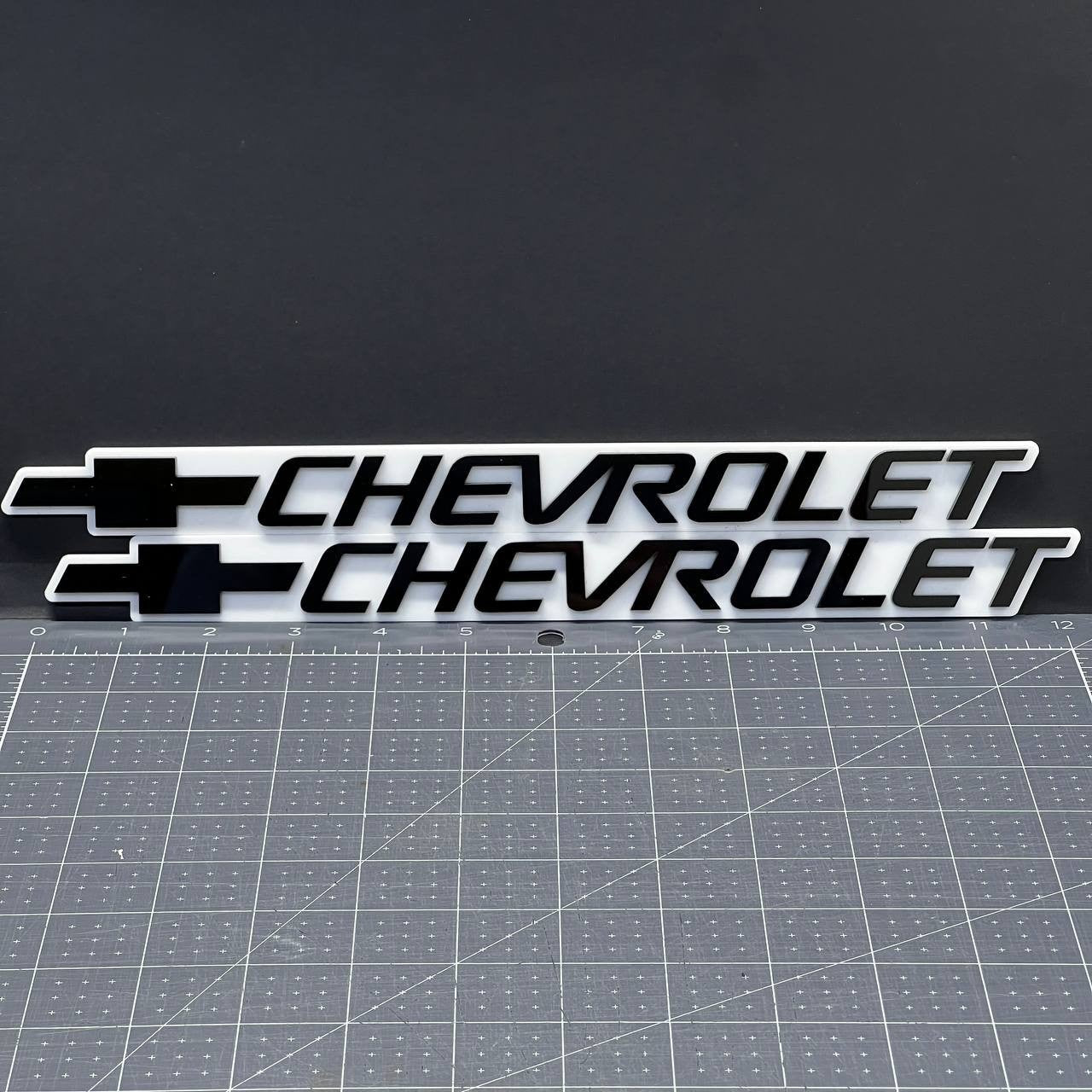 2PCS Chevrolet Emblem Badge – White & Black 3D Car Fender & Trunk Decals