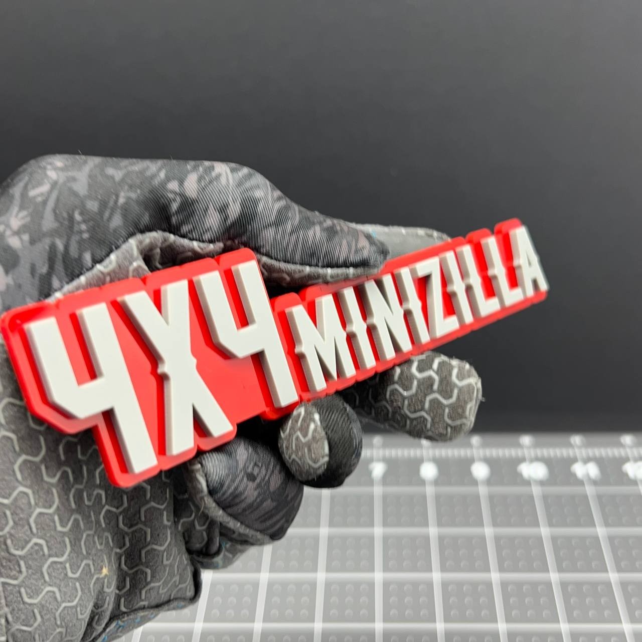 1PC 4x4 Minizilla Emblem – 3D Acrylic Exterior Car Badge Decal for Truck SUV