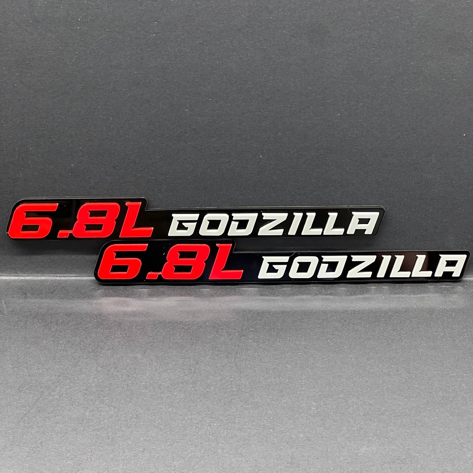 2PCS 3D GODZILLA Emblems – Durable Fender Badges for Ford 6.8L Engine Vehicles