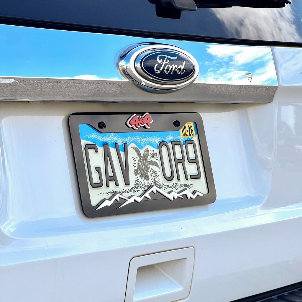 COLOR CHOICE Mountain License Plate Frame--Offroad-4x4