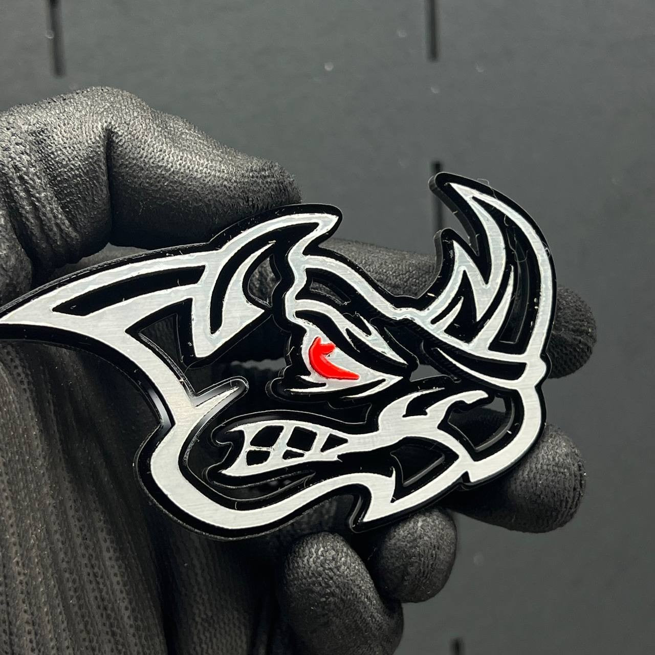 2PCS Rhino Red Eye Emblems – Angry Aggressive 3D Fender Car & Truck Badges