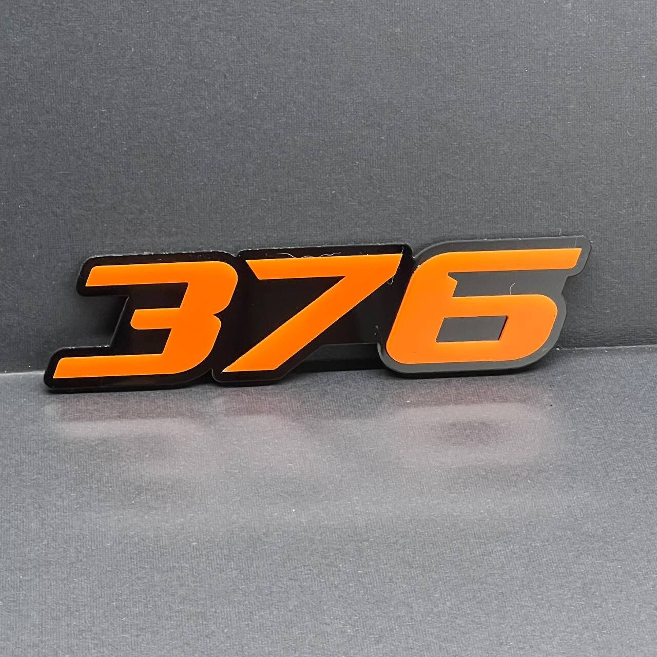 2x Orange Black 376 Hemi Emblems 376 Side Fender Badge 3D for 376 Emblem