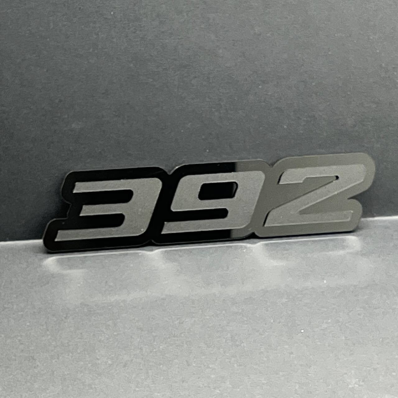 2x Mate Black 392 Hemi Emblems 392 Side Fender Badge 3D for 392 Emblem