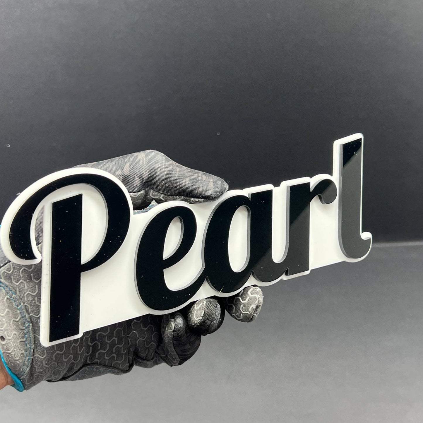 1PCS PEARL Emblem – Durable 3D Multicolor Acrylic Car & SUV Fender Badge