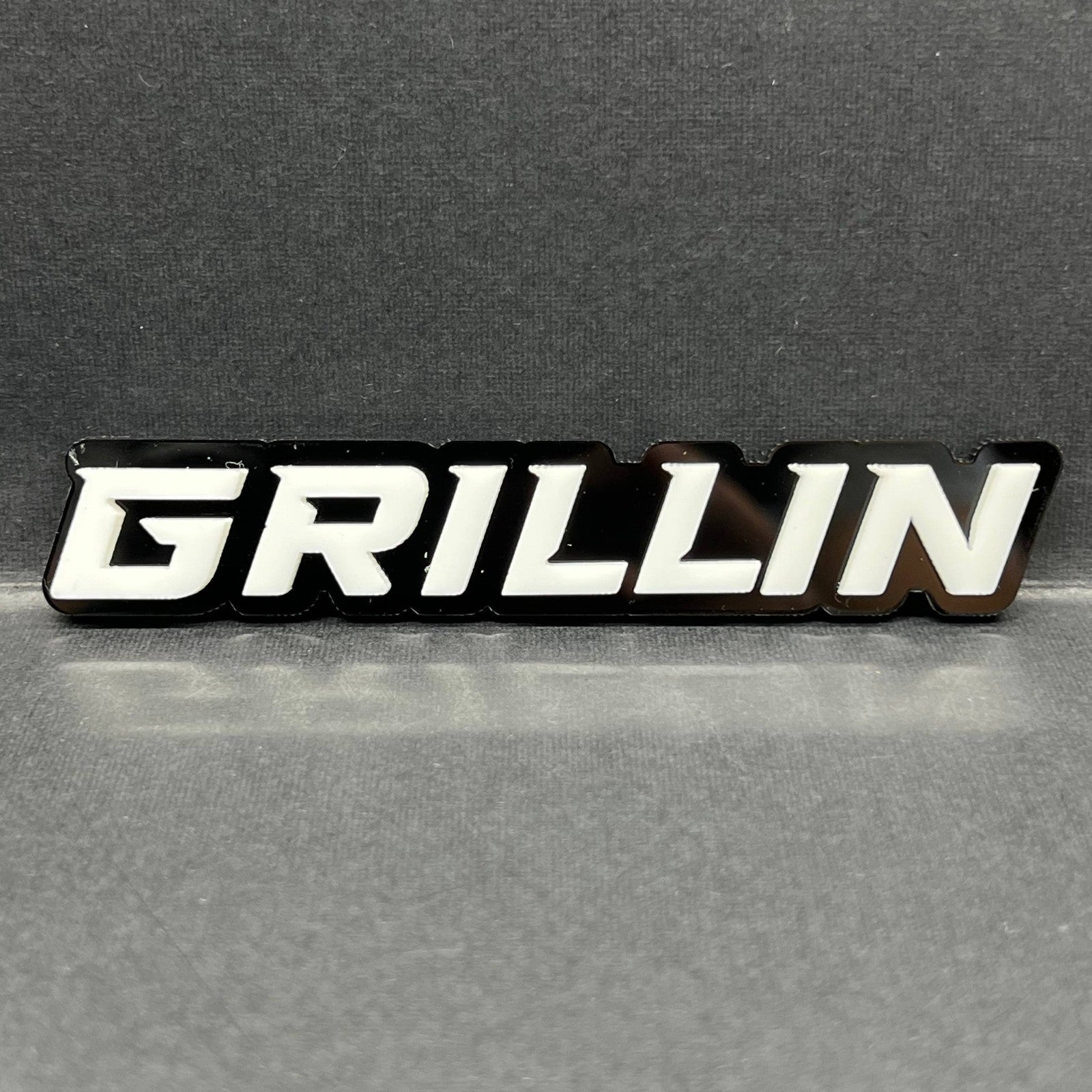 1PC GRILLIN Badge – 3D Multicolor Acrylic Car Truck SUV Fender & Tailgate Emblem