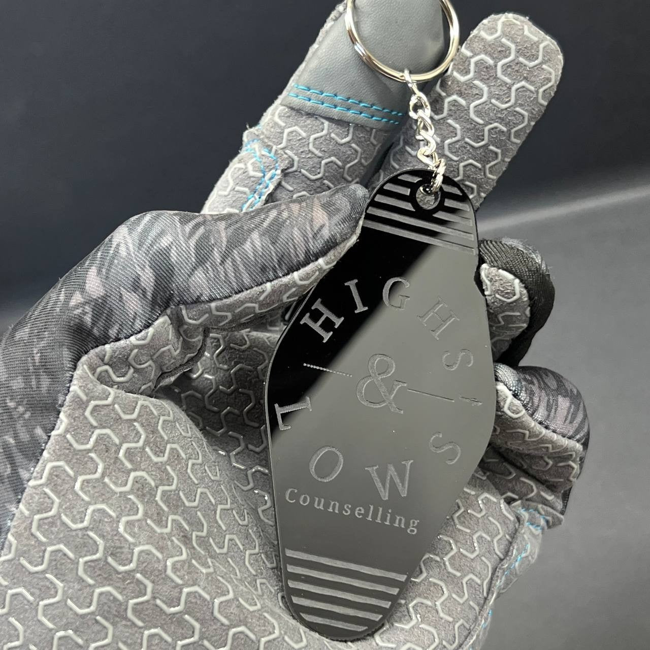 Personalized Hotel Key Tag – Black Keychain with Custom Logo & Room Number