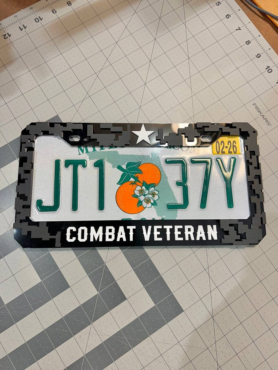 COMBAT VETERAN Black License Plate Frame Cover, Frame, car frame