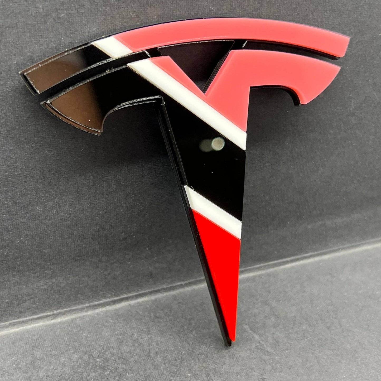 2PCS Tesla 3D Emblems – Custom Multicolor Acrylic Fender & Trunk Badges