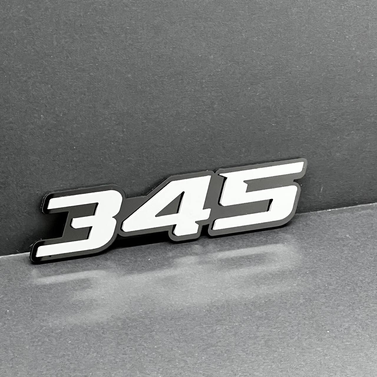 2x White black 345 Hemi Emblems 345 Side Fender Badge 3D for 345 Emblem