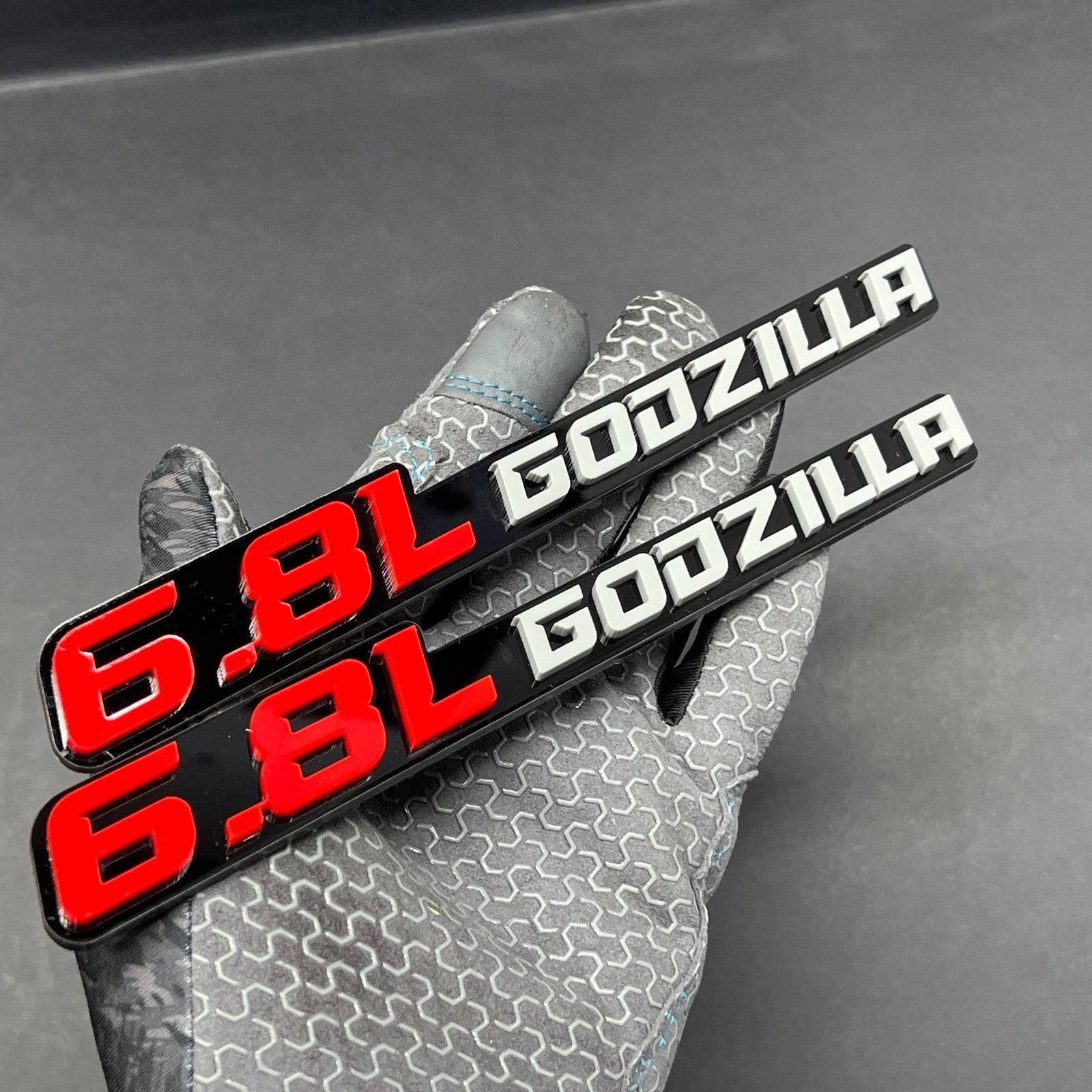 2PCS 3D GODZILLA Emblems – Durable Fender Badges for Ford 6.8L Engine Vehicles