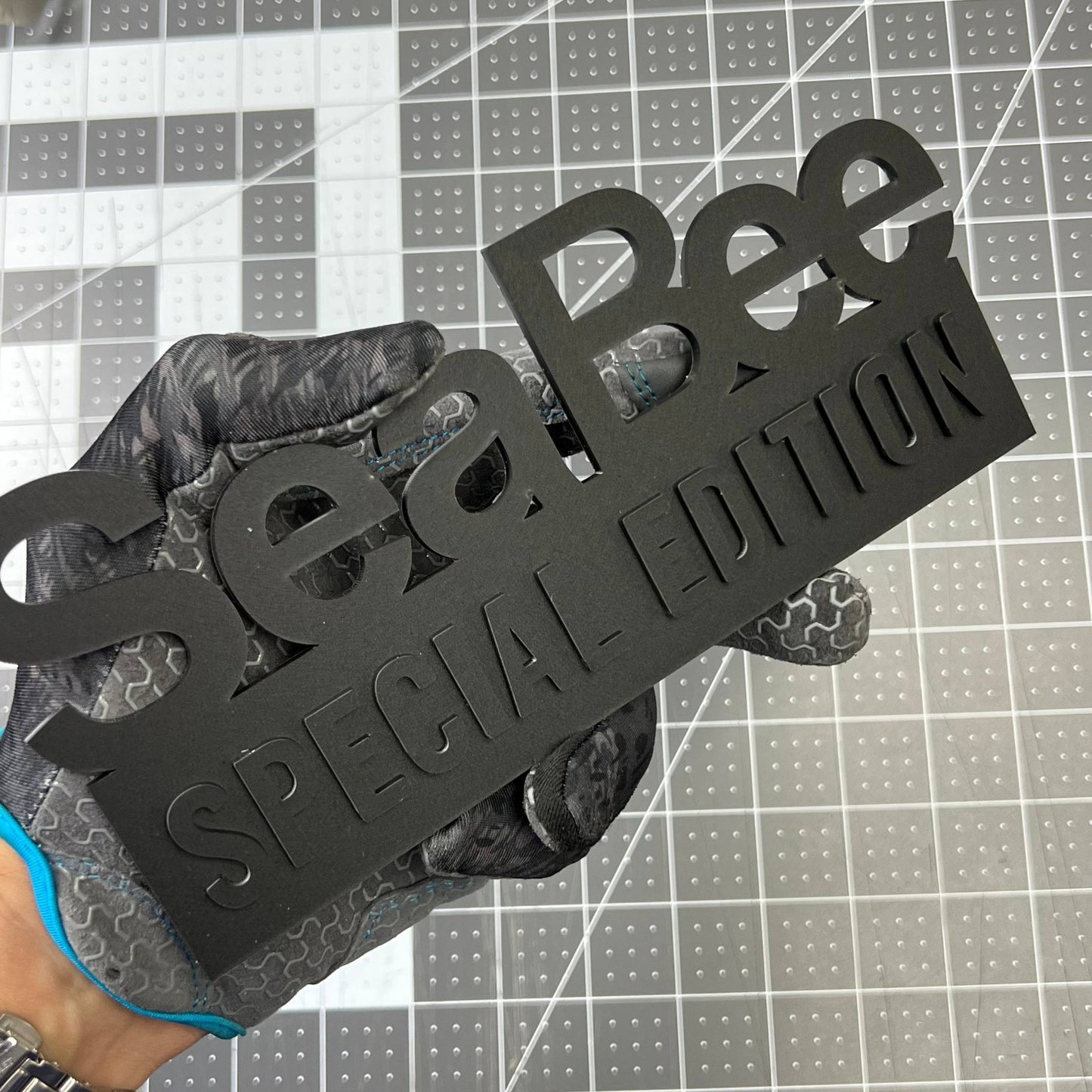 1PCS SEA BEE SPECIAL EDITION Badge – 3D Acrylic Car Truck Sticker Decal