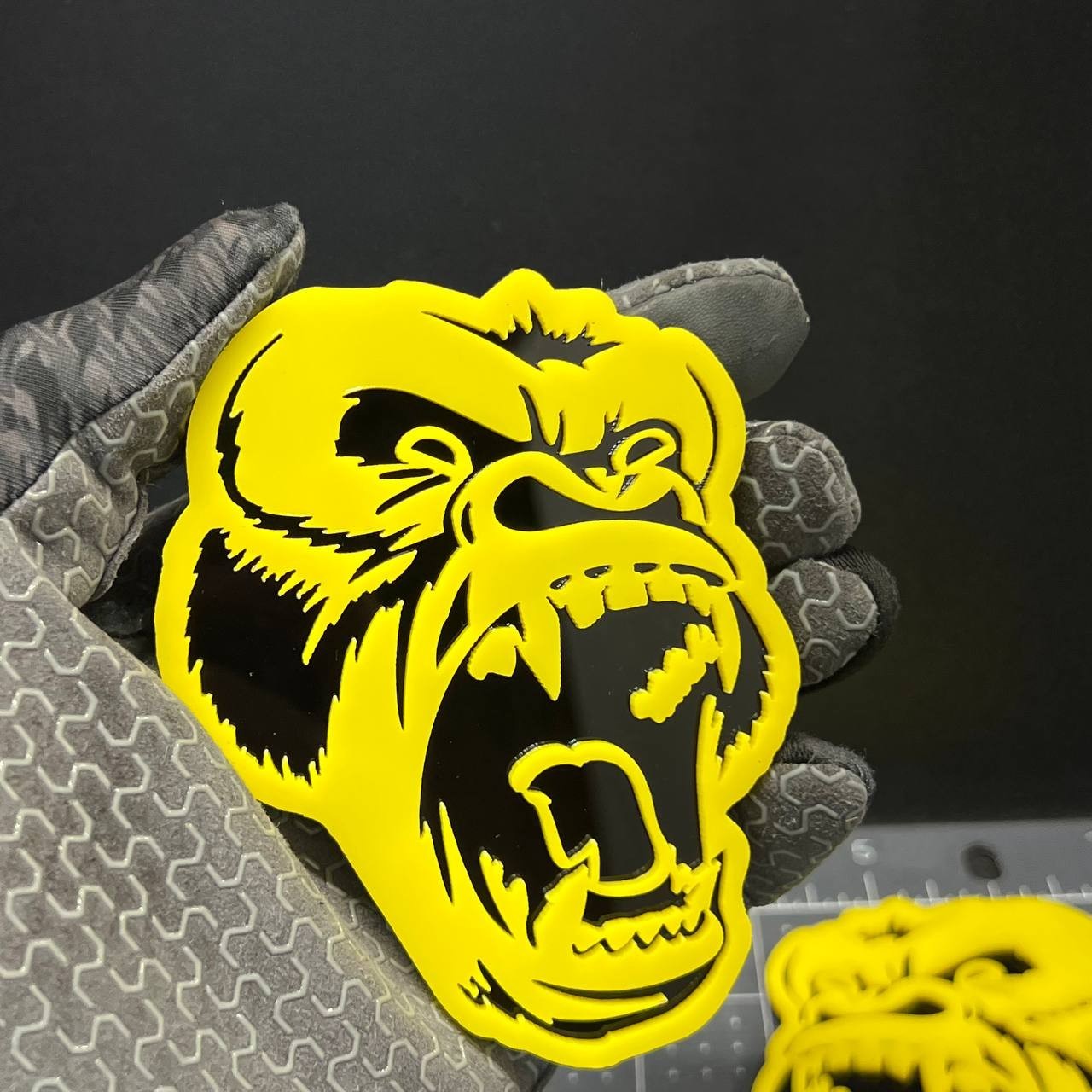 2PCS Gorilla Emblem Badges – 3D Angry Car & Truck Fender Decal Stickers