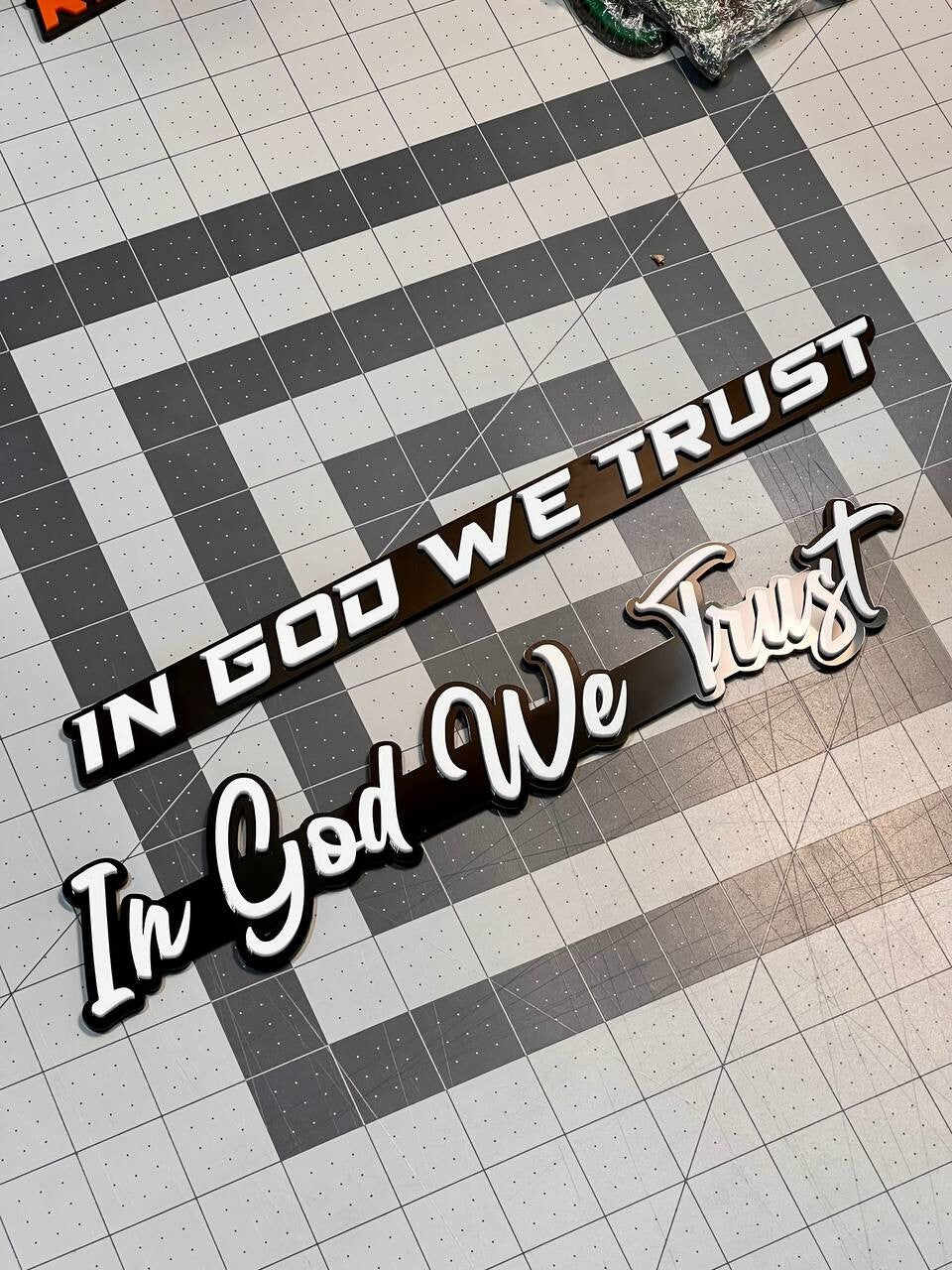 IN GOD WE TRUST Multicolor Badges Emblem Car/Truck, BADGES Emblem (1PC)