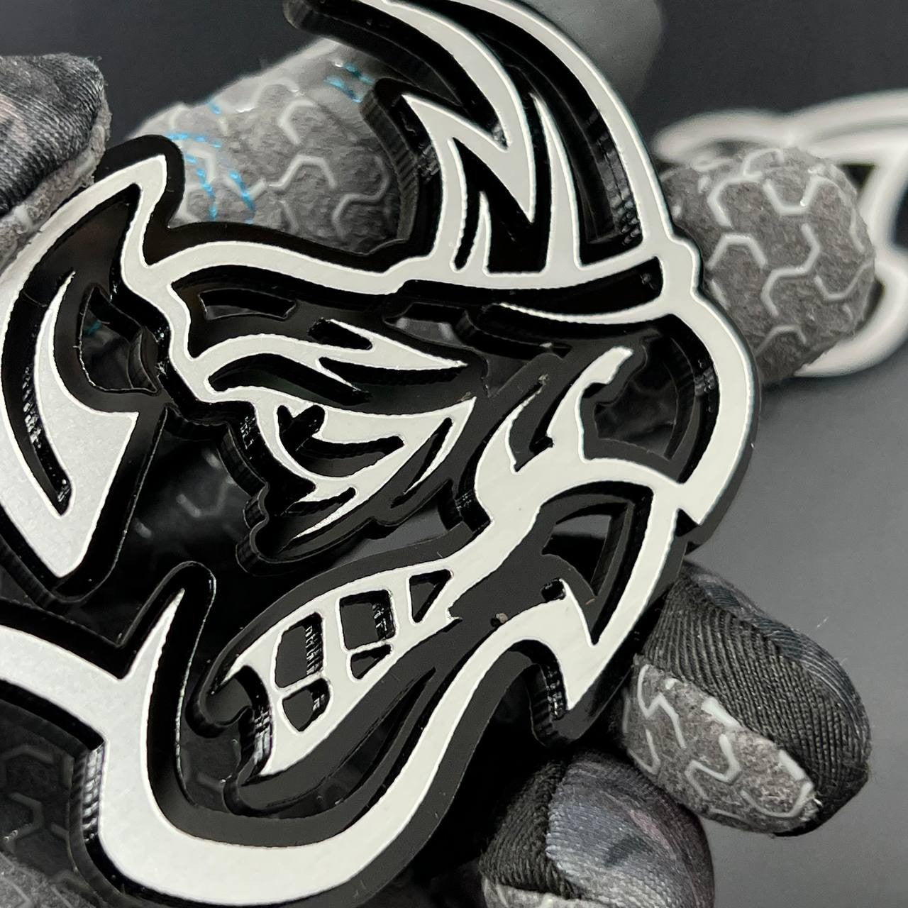Rhino Badges – 2PCS Angry 3D Emblems for Car Truck Fender Decal