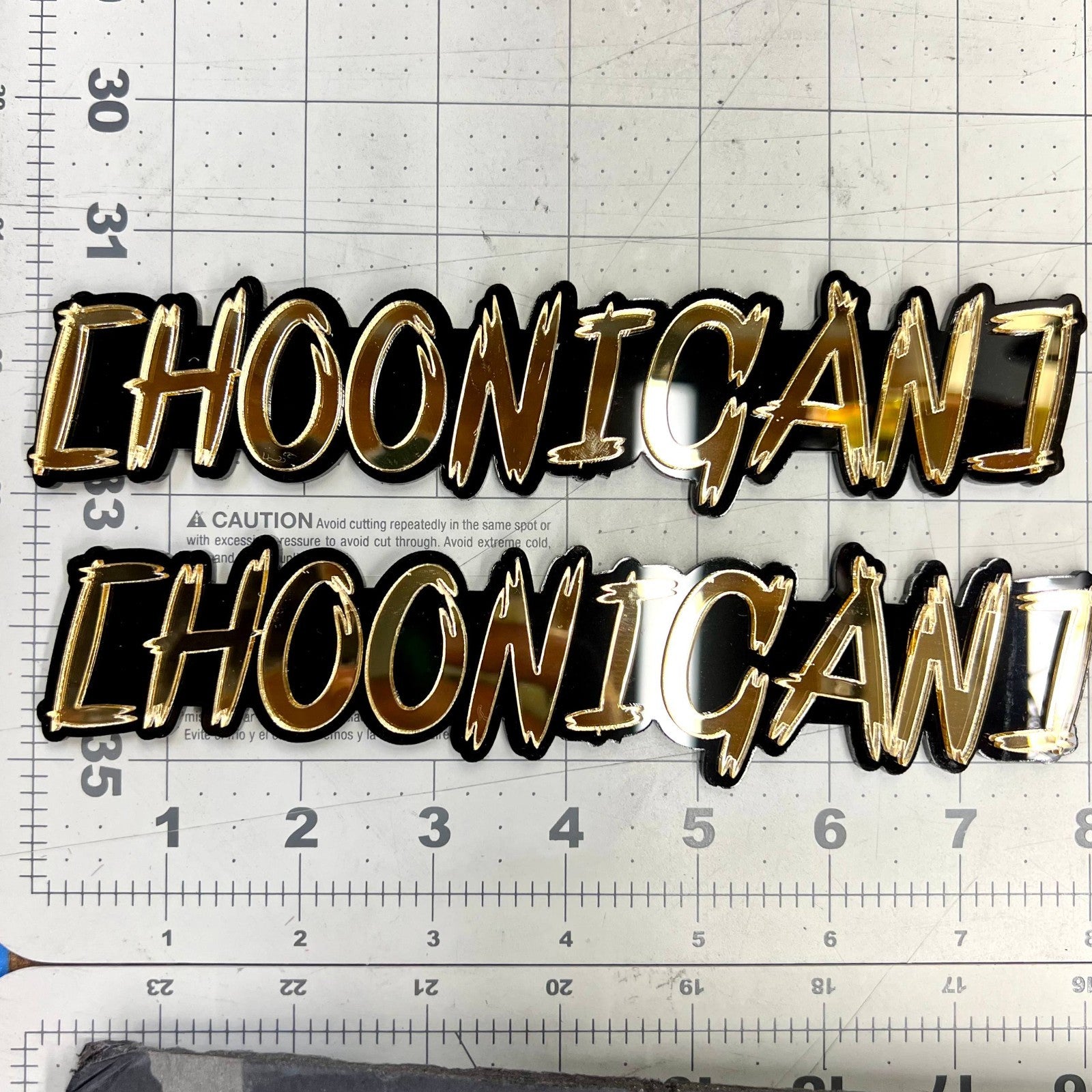 2PCS HOONIGAN Multicolor 3D Emblems – Drift Car Fender Badges for JDM Vehicles