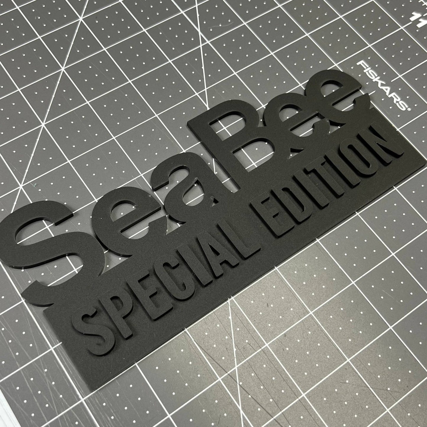 1PCS SEA BEE SPECIAL EDITION Badge – 3D Acrylic Car Truck Sticker Decal