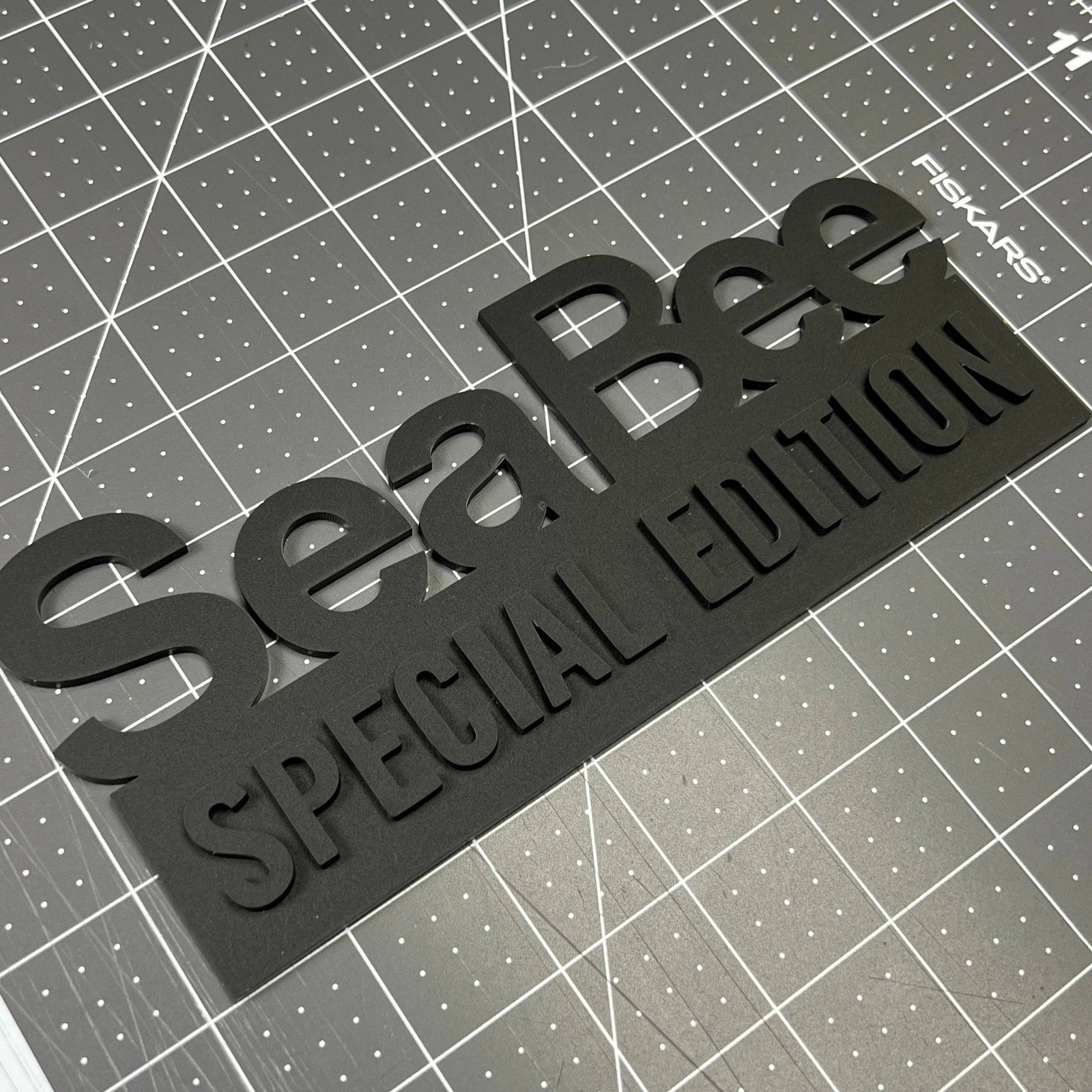 1PCS SEA BEE SPECIAL EDITION Badge – 3D Acrylic Car Truck Sticker Decal