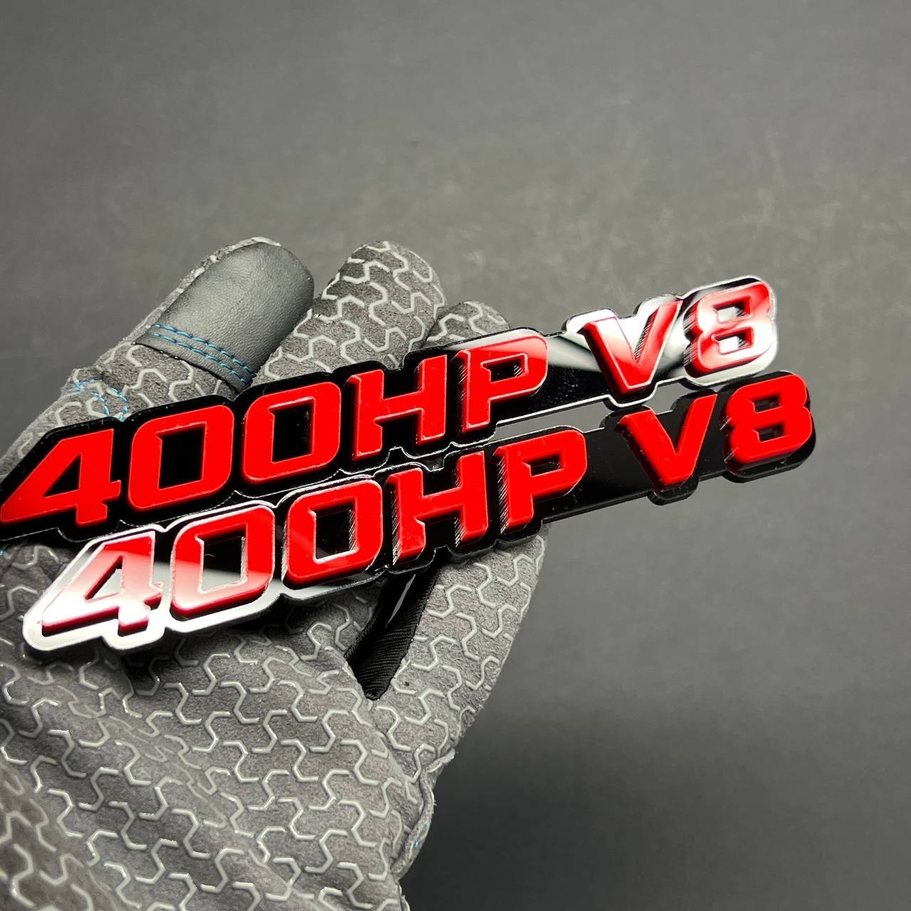 2PCS 400HP V8 Emblems – 3D Acrylic Engine Fender Badges 400HP V8 Pair Decals